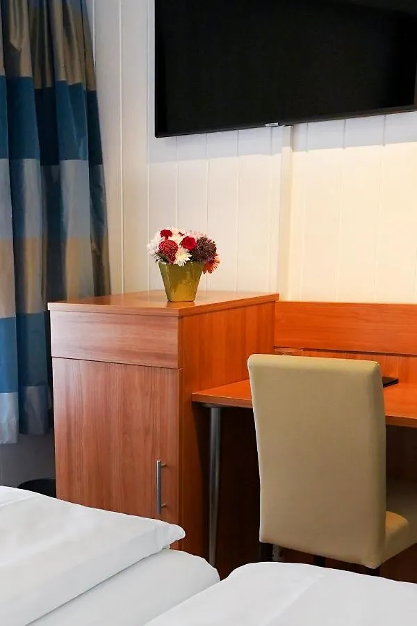 Hotel Im Kupferkessel Köln 2*,