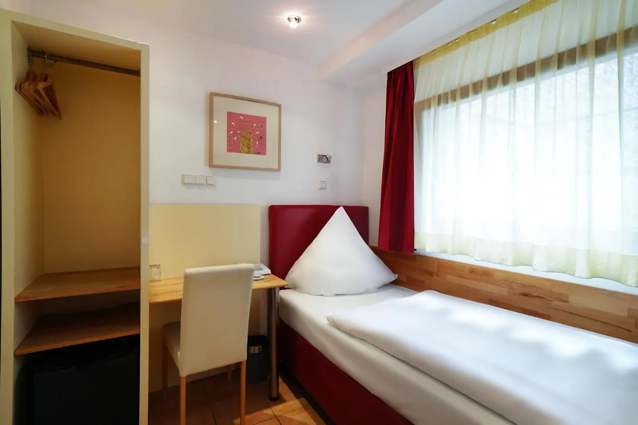 Hotel Im Kupferkessel Colonia